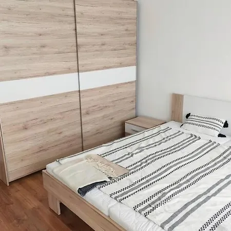 Plaza - Center, Free Parking, Free Wifi Apartment *